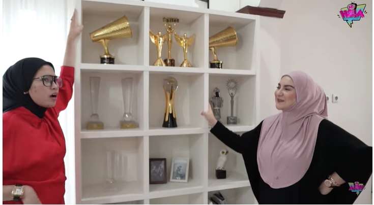 Potret Kantor Baru Irish Bella dan Ammar Zoni, Setiap Sudutnya Instagramable Banget!
