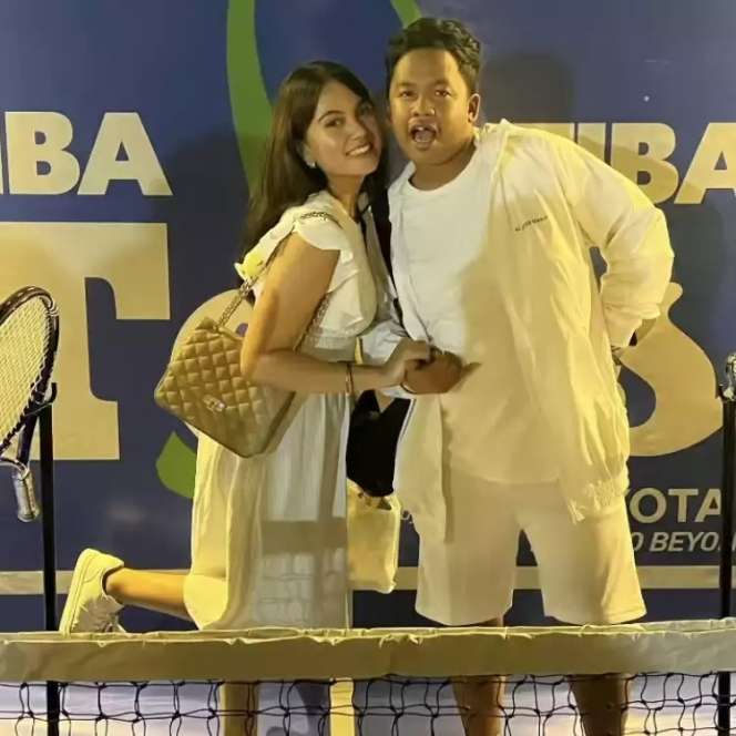 14 Gaya Artis Saat Nonton `Tiba Tiba Tenis`, Busana Gisella Anastasia Jadi Sorotan!