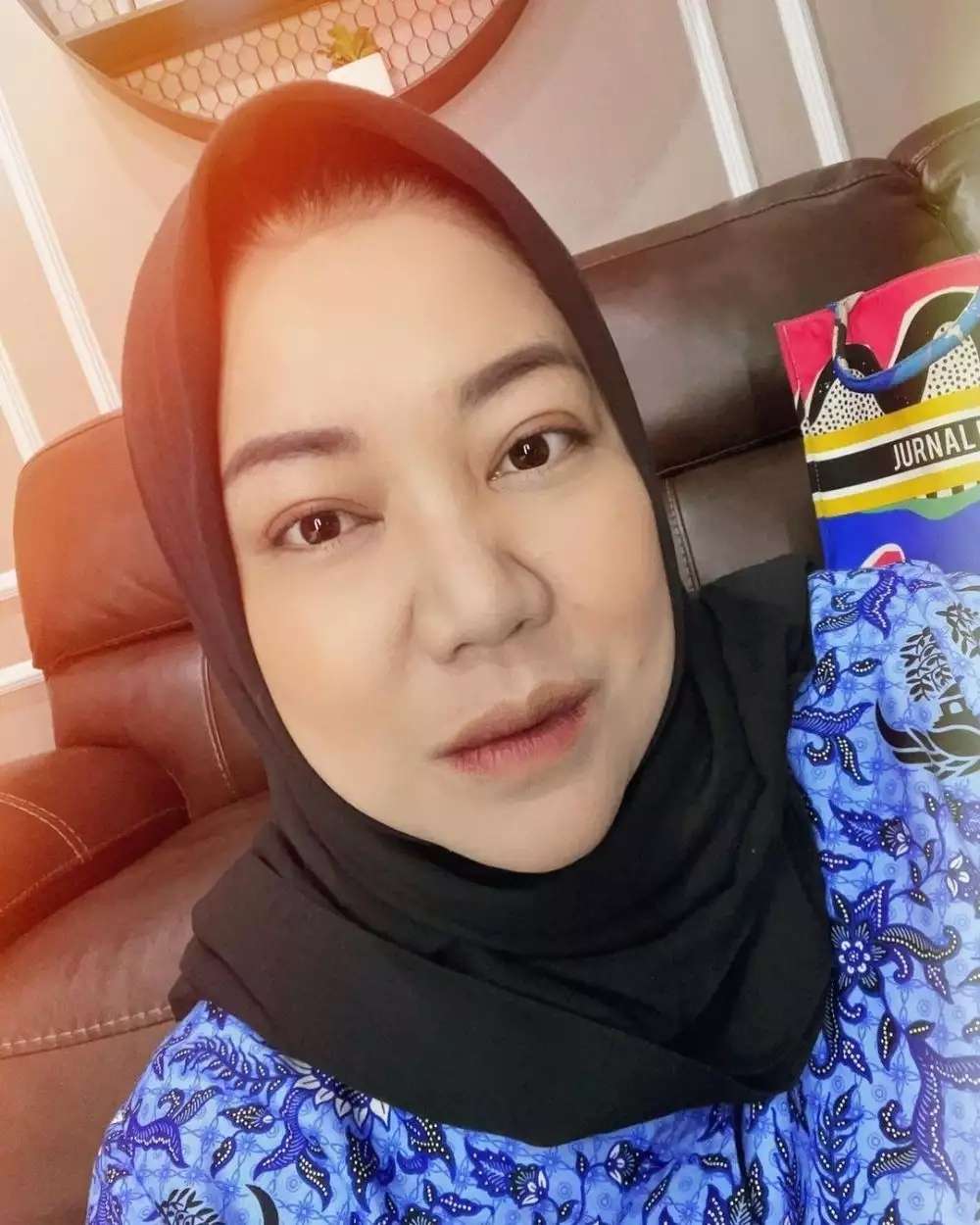10 Artis Tinggalkan Dunia Hiburan untuk Jadi PNS, Ada Mantan Cherrybelle dan Sayuti `Sitkom OB`