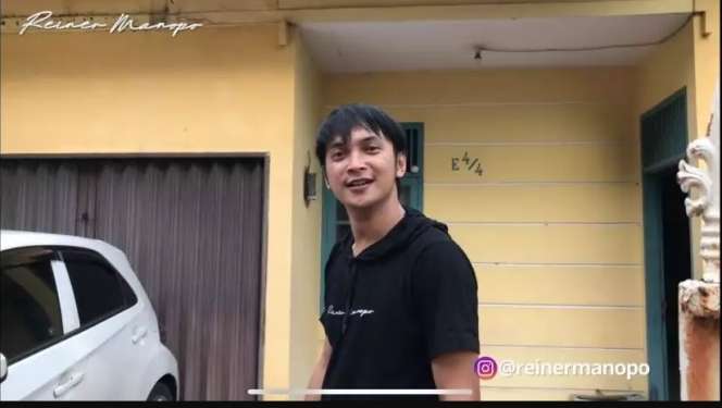 Potret Rumah Reiner Manopo yang Viral Jadi Tukang Servis Jok, Ternyata Pernah Kebanjiran!
