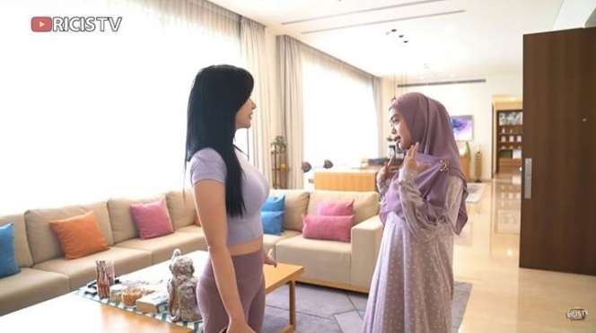 10 Potret Rumah Maria Vania yang Bodygoals Bak Gitar Spanyol, Super Mewah Ada Ruang Khusus Ini