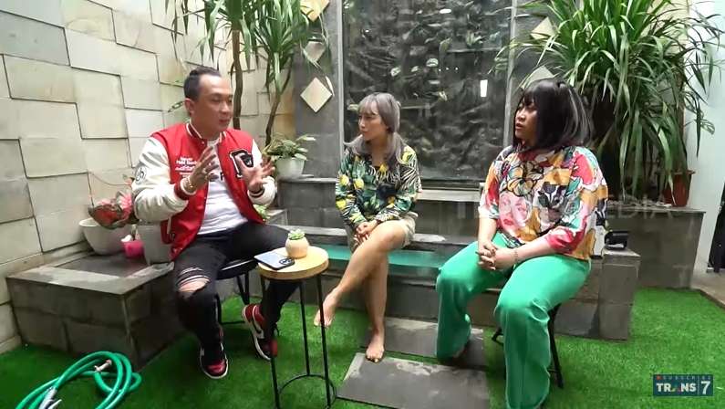 10 Potret Rumah Jhon LBF, Bos yang Viral di Tiktok, Mpok Alpa Syok : Laci Penuh Tumpukan Emas Batangan!