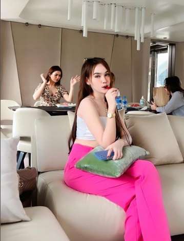 Potret Puja Friska Aspri Baru Hotman Paris, Langsung Bikin Kepincut, Cantiknya Nggak Main-main!