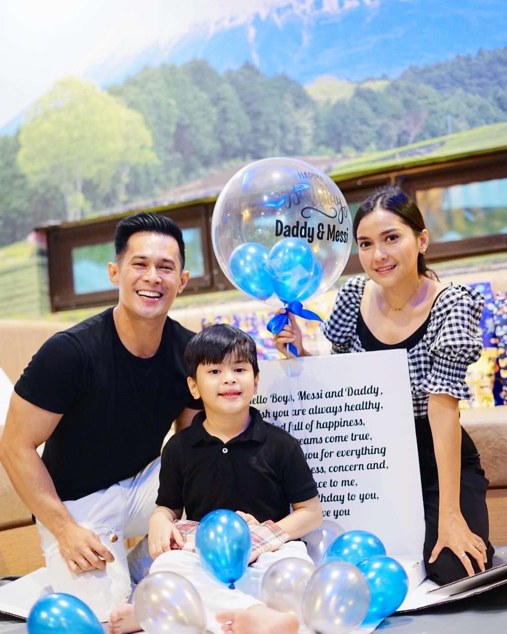 Potret Fatmasury Dahlan Istri Afdhal Yusman yang Jarang Tersorot, Paras Cantiknya Bak Anak SMA!