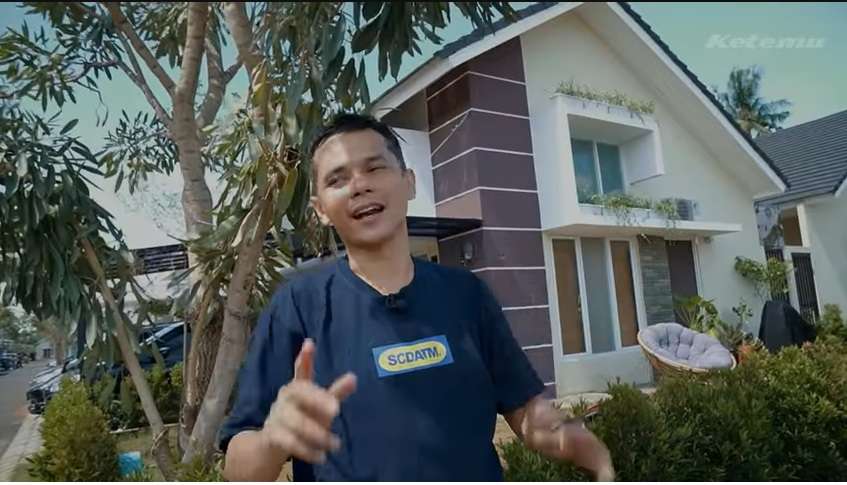Potret Rumah Arif Brata Komika yang Viral Lewat Series `Layangan Putus`, Huniannya Pernah Digeruduk Warga!