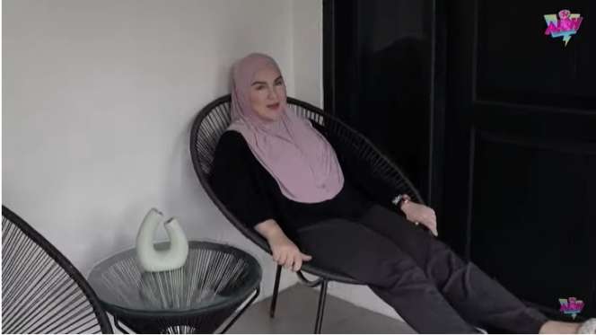 Dulunya Bekas Rumah Angker, Ini Potret Kantor Baru Irish Bella dan Ammar Zoni Usai Renovasi, Estetik Banget!