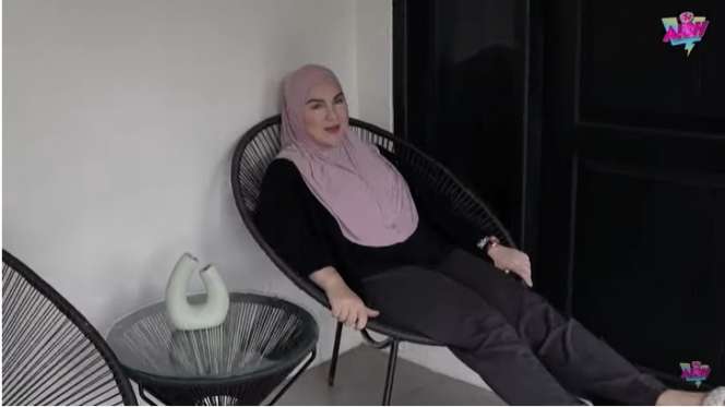 Dulunya Bekas Rumah Angker, Ini Potret Kantor Baru Irish Bella dan Ammar Zoni Usai Renovasi, Estetik Banget!