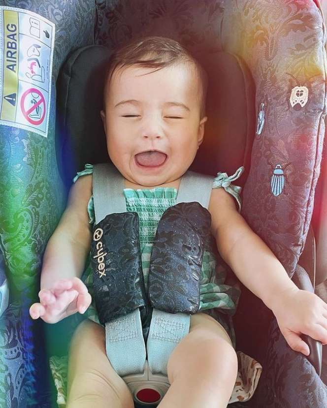 Potret Terbaru Baby Millie Putri Derby Romero, Mirip Orang Bule