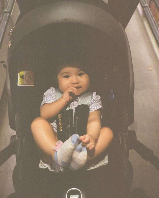 Potret Terbaru Baby Millie Putri Derby Romero, Mirip Orang Bule