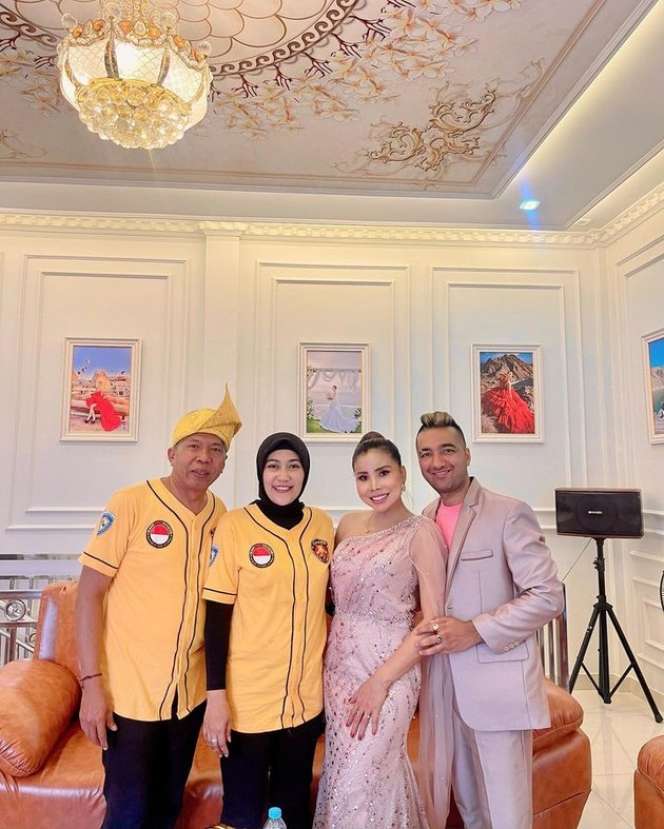 Potret Rumah Eva Belisima di Pontianak, Super Mewah Bak Kerajaan, Kehadiran Kiwil Tuai Sorotan!