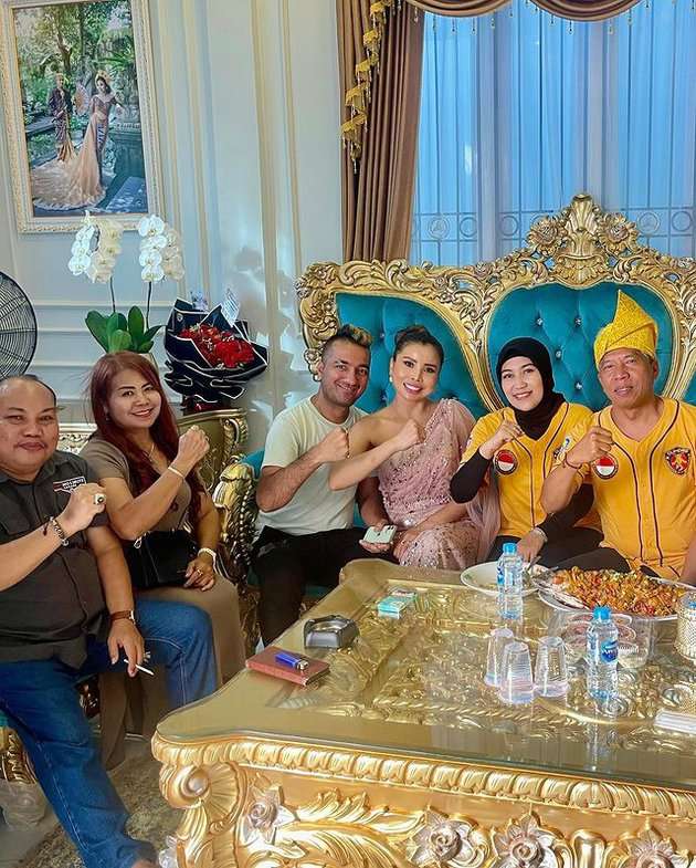 Potret Rumah Eva Belisima di Pontianak, Super Mewah Bak Kerajaan, Kehadiran Kiwil Tuai Sorotan!