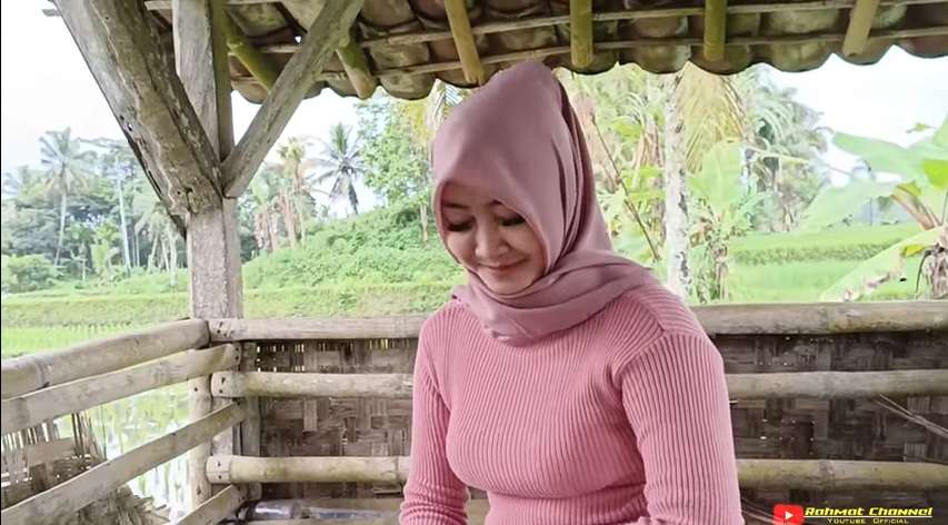 Potret Naila Janda Cantik Asal Tasikmalaya, Parasnya Bak Bidadari Bikin Sudah Kedip!