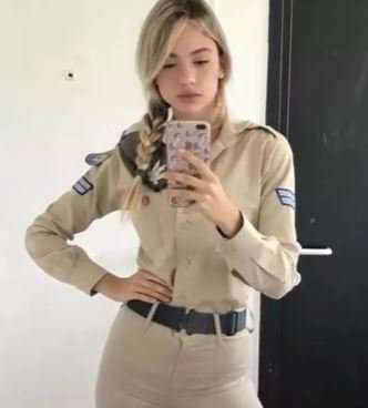 5 Potret Tentara Wanita Israel yang Disebut Paling Cantik, Parasnya Bak Model Papan Atas, Bikin Sudah Kedip!