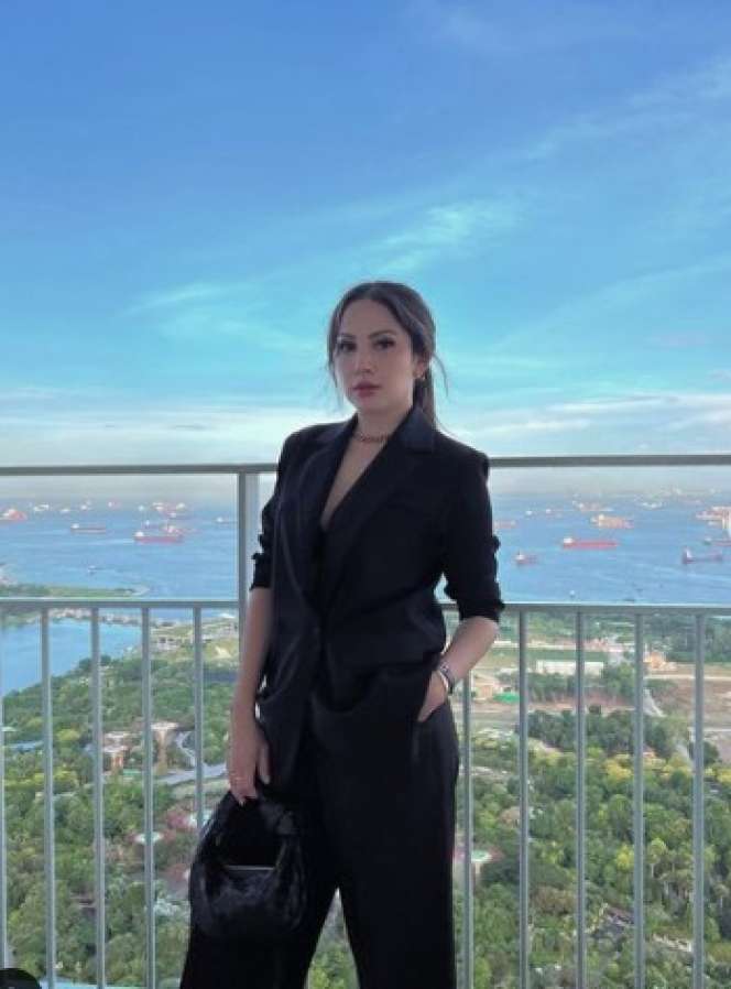 Potret Paola Serena yang Dikabarkan Dekat dengan Gading Marten, Paras Cantiknya Bikin Salfok!
