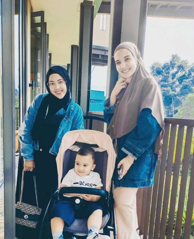Terpaut Usia 45 Tahun, Ini Potret Santi Asokamala Istri Mark Sungkar, Kini Tetap Mesra Bak Pasangan Muda!