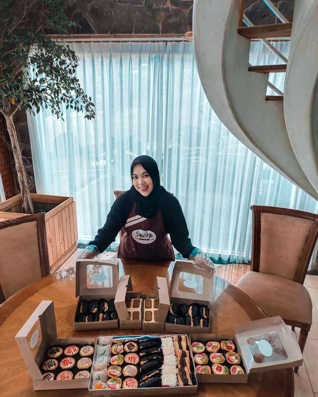 Terpaut Usia 45 Tahun, Ini Potret Santi Asokamala Istri Mark Sungkar, Kini Tetap Mesra Bak Pasangan Muda!