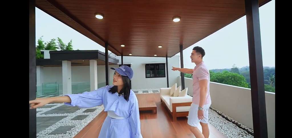 10 Potret Rumah Miliaran Milik Verrell Bramasta, Ada Mall Pribadi dan Lift Seharga Rp700 Juta!