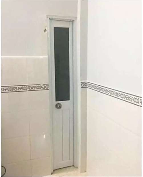 10 Potret Kocak Salah Pasang Pintu, Bikin Mikir Dua Kali!