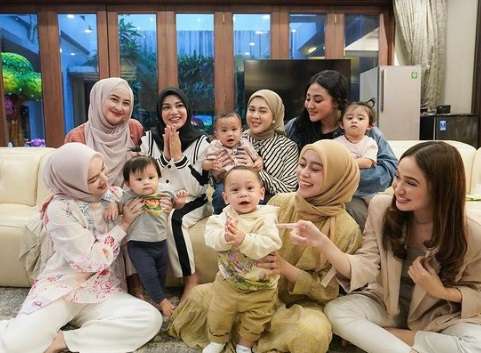 Potret Keseruan Lesti Kumpul dengan Geng Arisan Mama-mama Muda, Kegirangan Saat Nama Keluar
