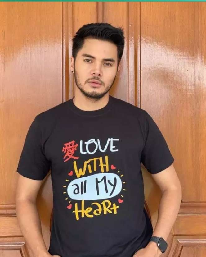 Potret Aher Mantan Suami Elly Sugigi, Ternyata Bukan Orang Sembarangan!