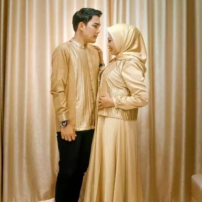 6 Artis Ganteng Ini Pernah Dekat Dengan Elly Sugigi, Ada yang Nikah Cuma 6 Bulan!