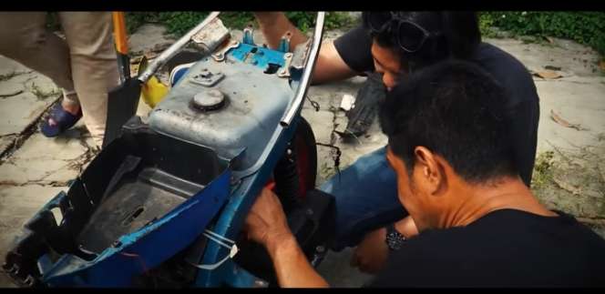 Detik-detik Motor Dilan Cepmek Dihancurkan, Ternyata Endingnya Bikin Haru!