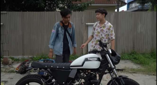 Detik-detik Motor Dilan Cepmek Dihancurkan, Ternyata Endingnya Bikin Haru!