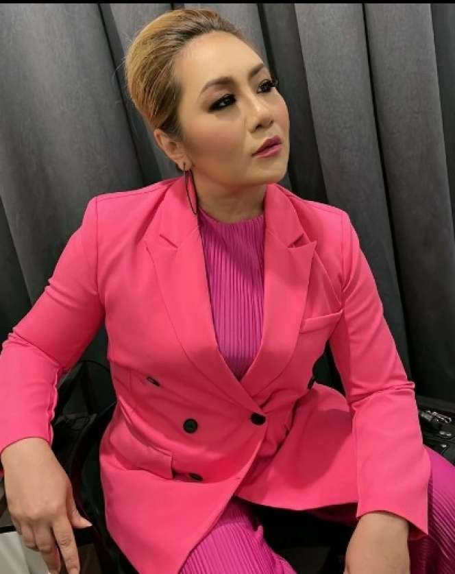 Pria Ini Terekam Lakukan KDRT Dilihat Anak Kecil, Ternyata Dulu Mantan Suami Artis Cantik Ini