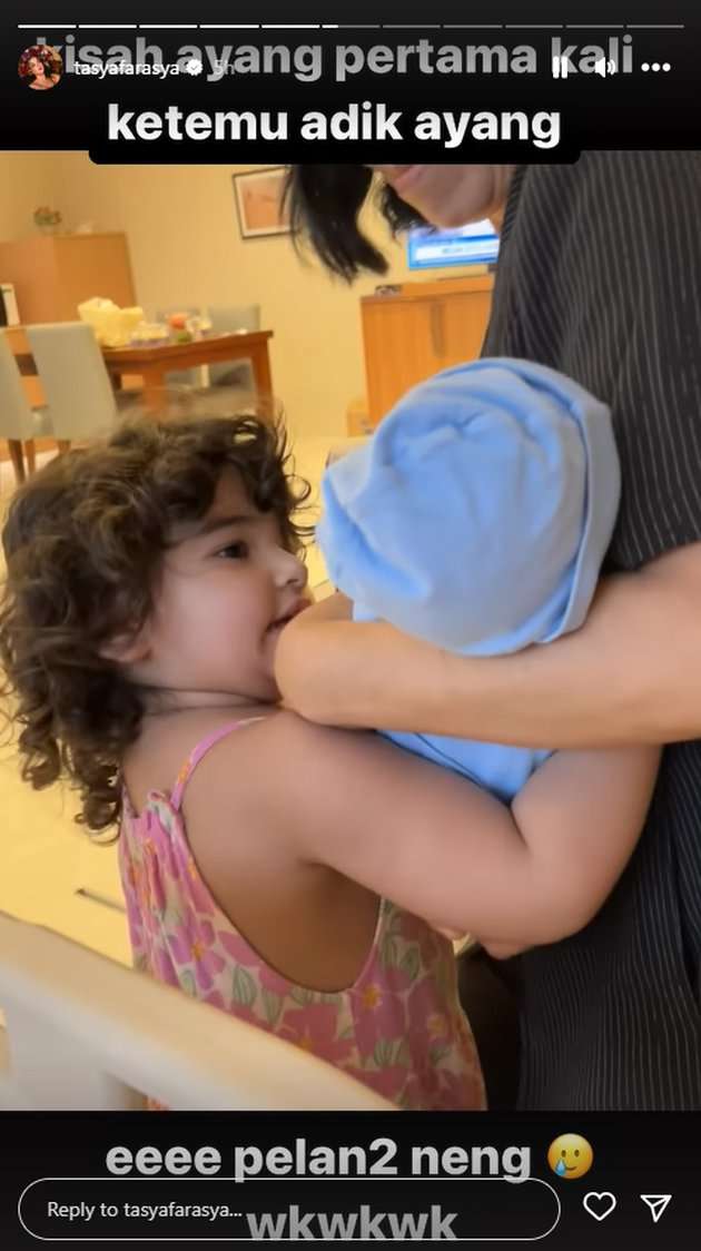 Potret Tasya Farasya Usai Lahiran Anak Kedua, Netizen Salfok Paras Putri Sulungnya!