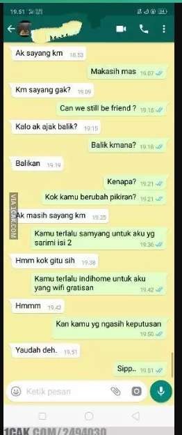 10 Chat WhatsApp Mantan Ajak Balikan, Endingnya Bikin Ngelus Dada!