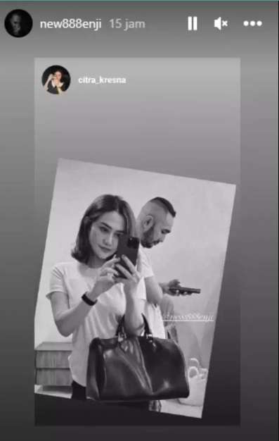 Potret Enji Baskoro Mantan Suami Ayu Ting Ting Pamer Gandengan Baru, Ternyata eks Istri Pebulu Tangkis Indonesia!