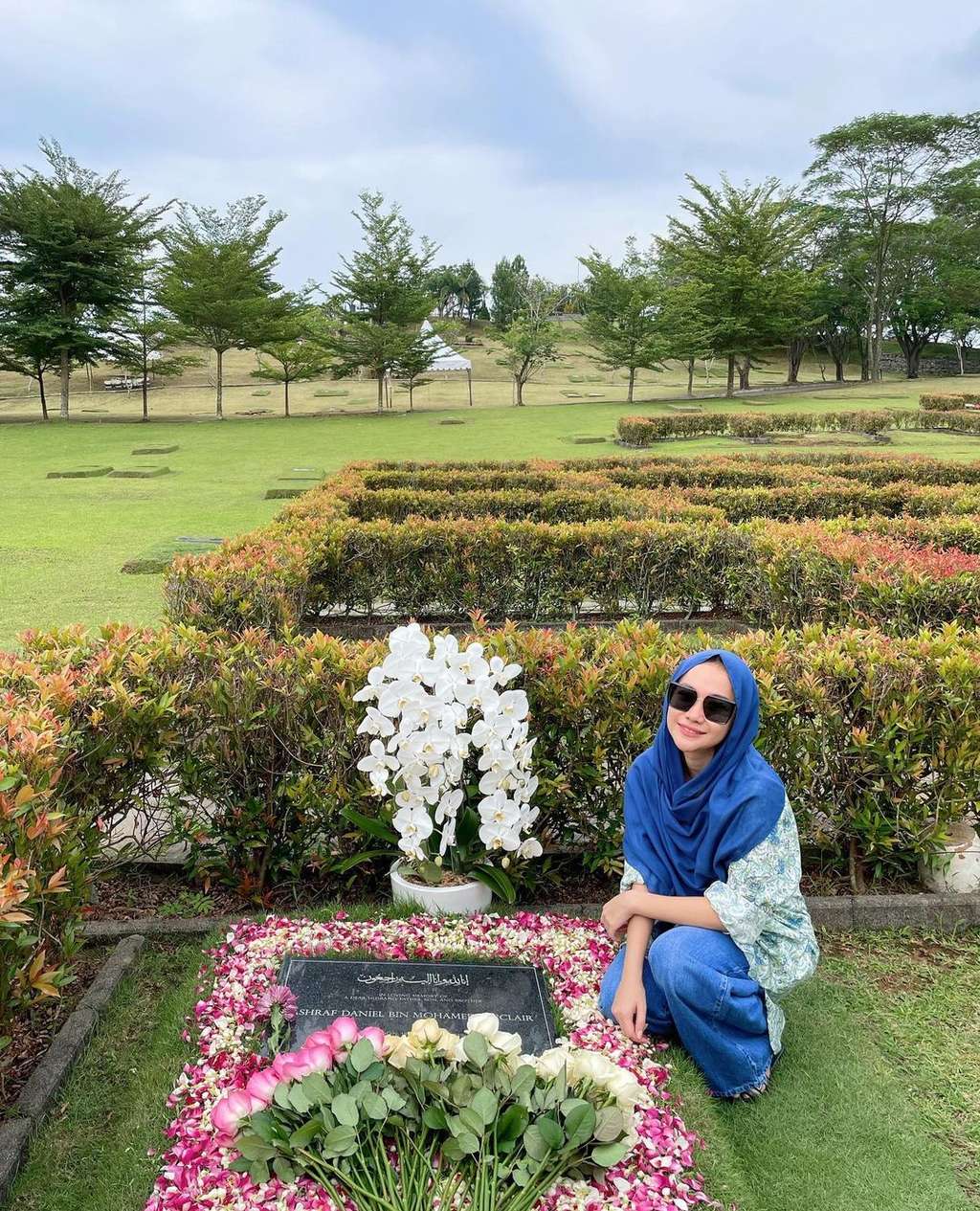 Sederet Artis yang Sudah Siapkan Makam untuk Diri Sendiri