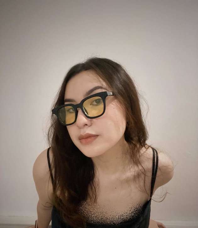 10 Potret Audrey Davis, Anak David NAIF yang Cantik & Hot Abis, Tato di Pinggang Bikin Salfok!