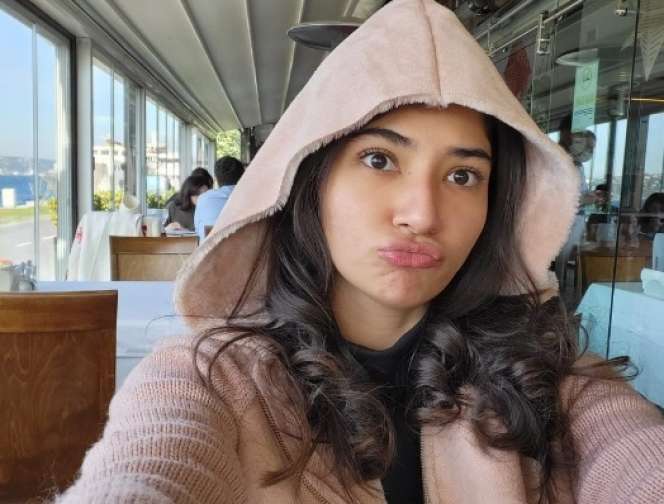 Beda Usia 18 tahun, Artis Cantik Ini Dinikahi Bos Tambang, Dituduh Hanya Incar Harta!