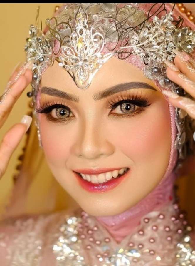 Viral Potret Pengantin Beratnya Hanya 33 Kg, MUA Bantu Agar Tampil Berisi, Hasilnya Bikin Pangling!