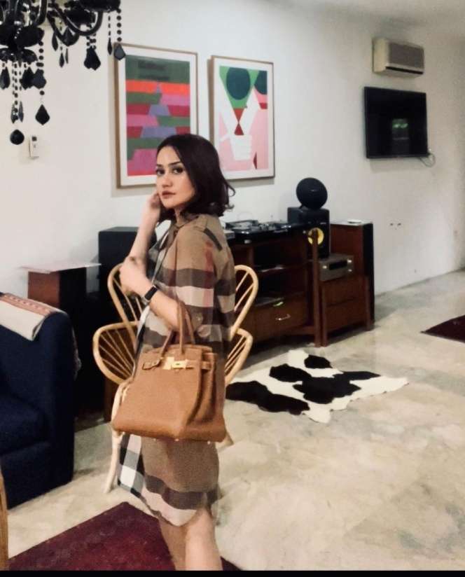 Potret Citra Kresna Kekasih Baru Enji, Mantan Istri Ricky Subagja