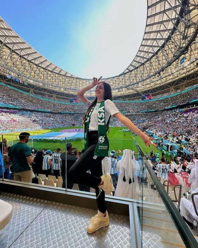 Potret Jeniver Challita Fans Cantik Arab Saudi yang Mirip Nia Ramadhani, Ramai Diajak Taaruf oleh Netizen