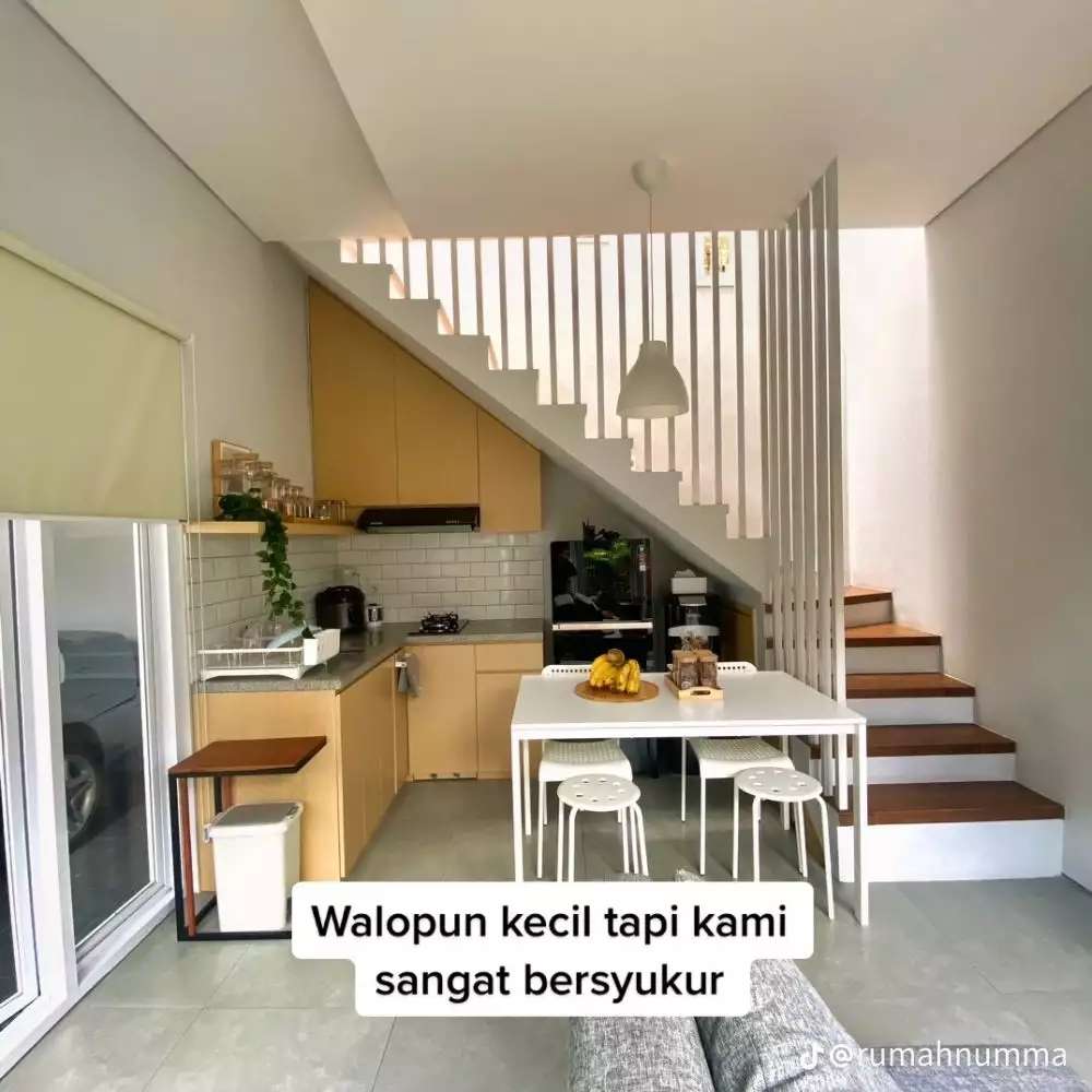 10 Transformasi Garasi Kecil Disulap Jadi Rumah Bertingkat yang Mewah & Estetik, Bak Hunian Orang Kaya!