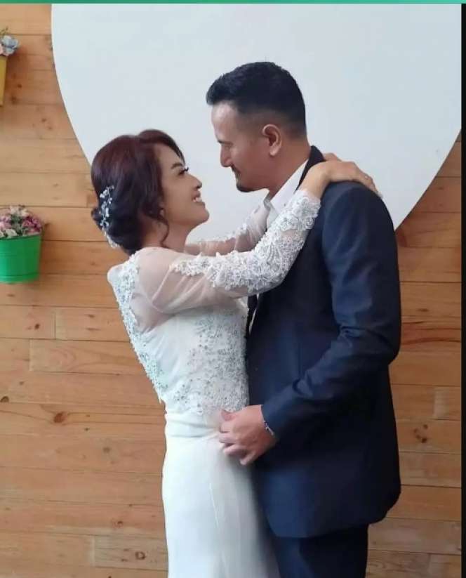 Potret Pernikahan Mudjie Massaid Adik Ipar Angelina Sondakh, Sosok Sang Istri Tuai Sorotan!