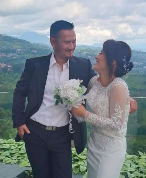 Potret Pernikahan Mudjie Massaid Adik Ipar Angelina Sondakh, Sosok Sang Istri Tuai Sorotan!