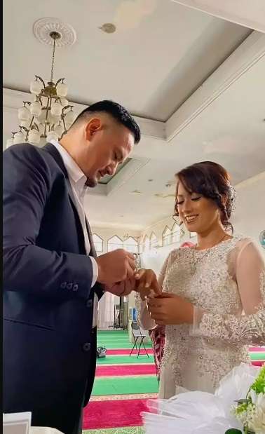 Potret Pernikahan Mudjie Massaid Adik Ipar Angelina Sondakh, Sosok Sang Istri Tuai Sorotan!