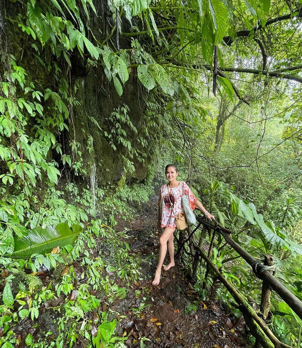 Potret Vegen Acni Mantan Istri Pertama Vincent Raditya, Dijuluki Hot Mom