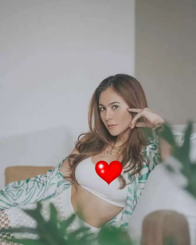 Artis Cantik Sekaligus Saudara Raffi Ahmad Ini Pacari Kakak Kelas Anaknya, Beda Usia 15 Tahun, Lihat 8 Potretnya