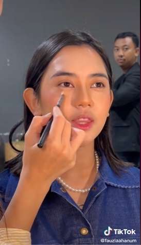Viral MUA Bagikan Tutorial Makeup Ziva Magnolya, Hasilnya Malah Mirip Rachel Vennya? Lihat 8 Potretnya