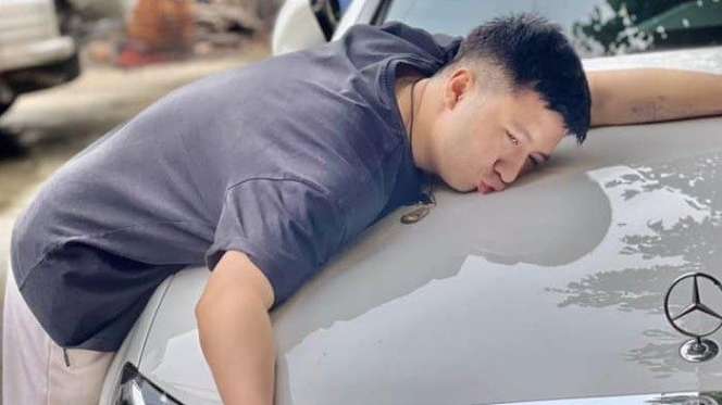 Ingat Artis Ganteng yang Nikahi Gurunya Sendiri? Pernikahannya Berakhir Tragis, Kini Hidupnya Berubah Drastis