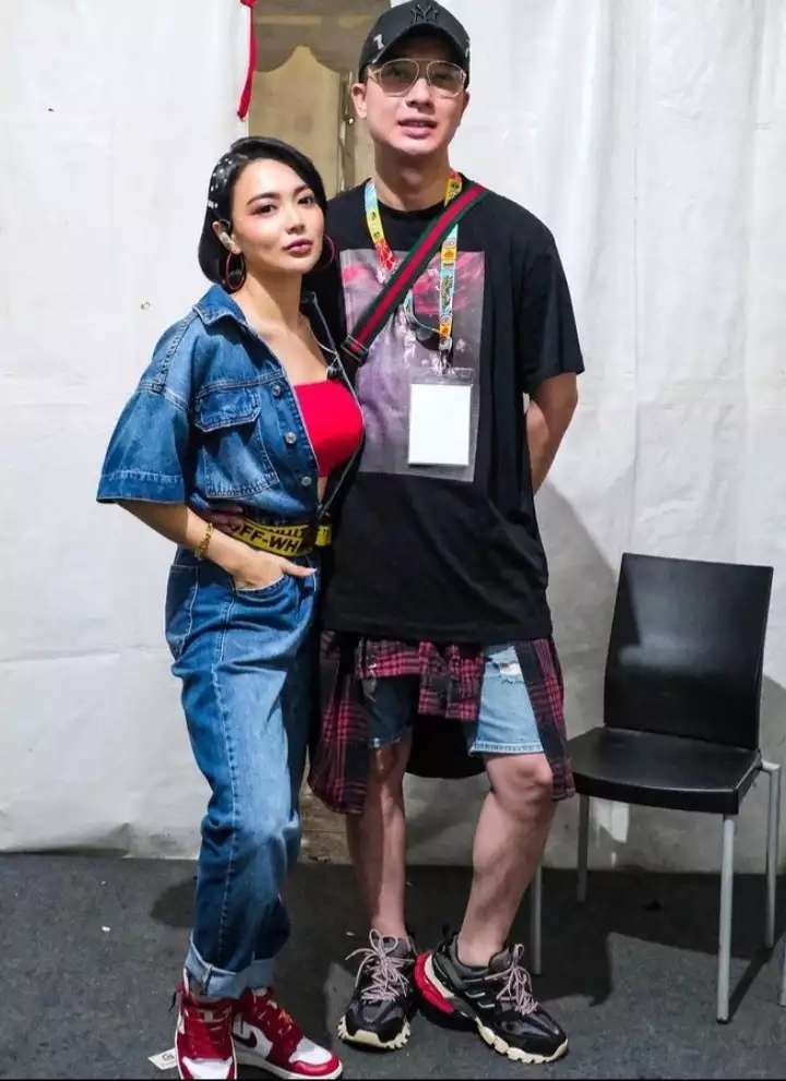 10 Potret Mesra Wika Salim & Pacarnya yang Disebut Mirip Indra Kenz, Netizen: Gantengan Ini!