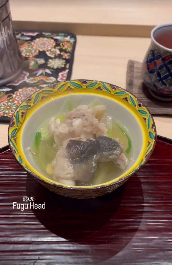 Potret Dinner ala Syahrini dan Reino Barack di Jepang, Makan Ikan Beracun