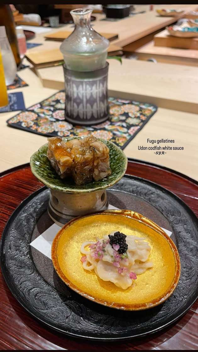 Potret Dinner ala Syahrini dan Reino Barack di Jepang, Makan Ikan Beracun