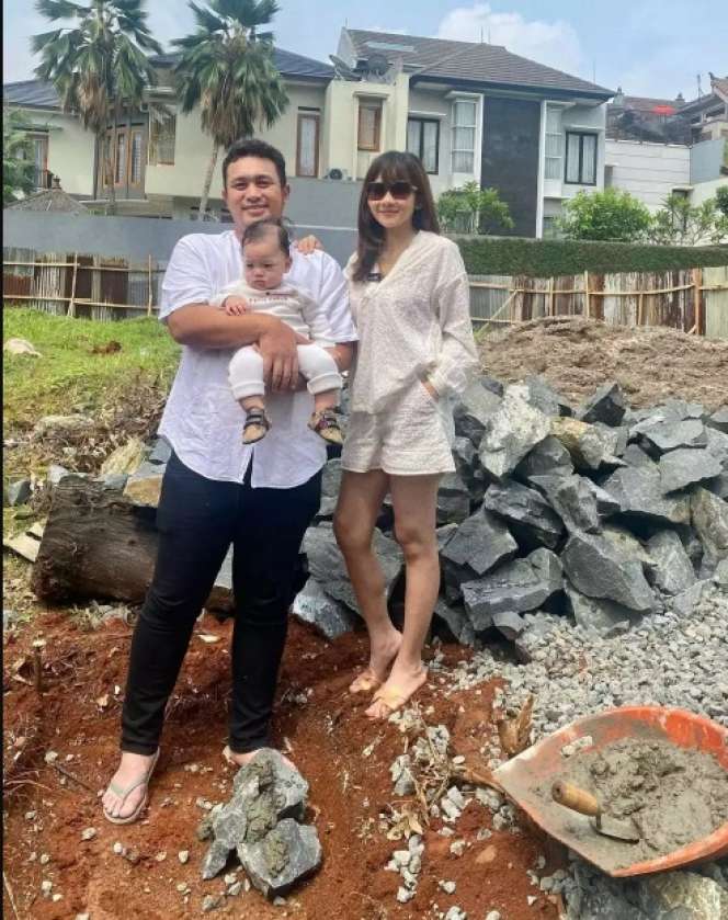 Potret Desain Rumah Baru Gilang Dirga, Siap Dibangun Usai Peletakan Batu Pertama!
