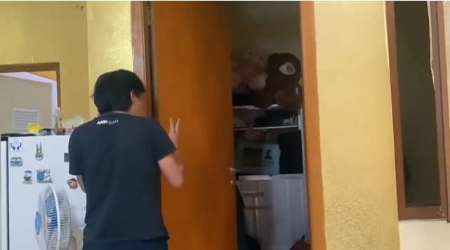 Punya Istri Cantik! Epy Kusnandar `Kang Mus` Preman Pensiun Ternyata Tinggal di Rumah Sederhana, Lihat 8 Potretnya